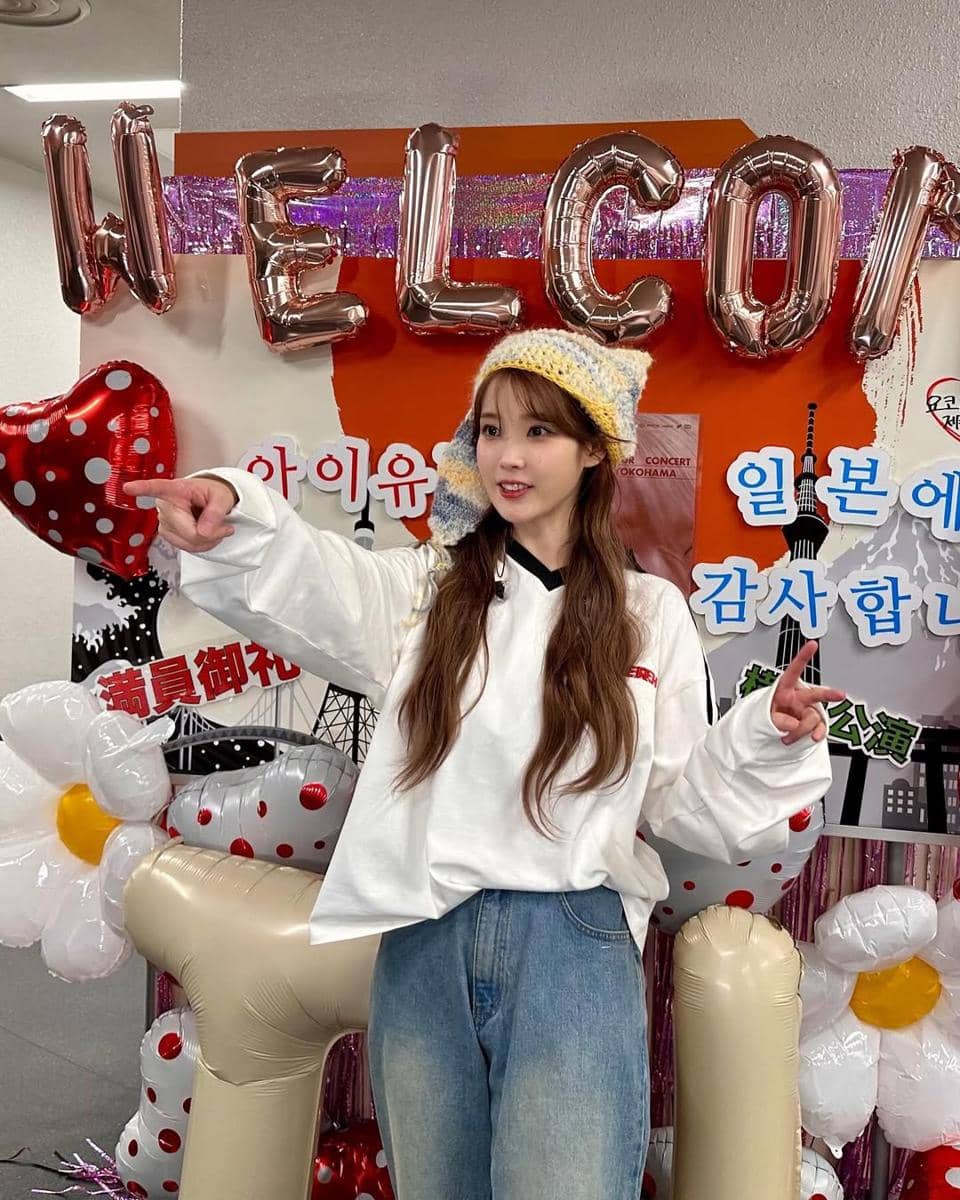 Koleksi rajutan Sakura LE SSERAFIM