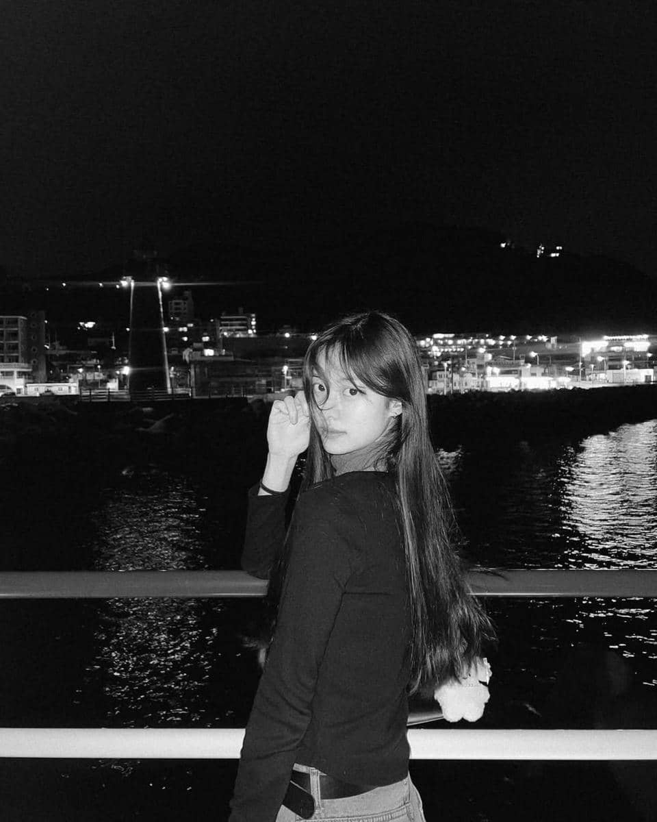 potret terbaru Kim Garam eks LE SSERAFIM