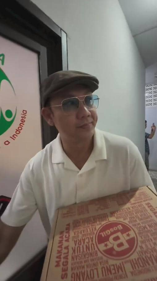 Denny Sumargo Jenguk Onad di Panti Rehabilitasi (instagram.com/dennysumargo)