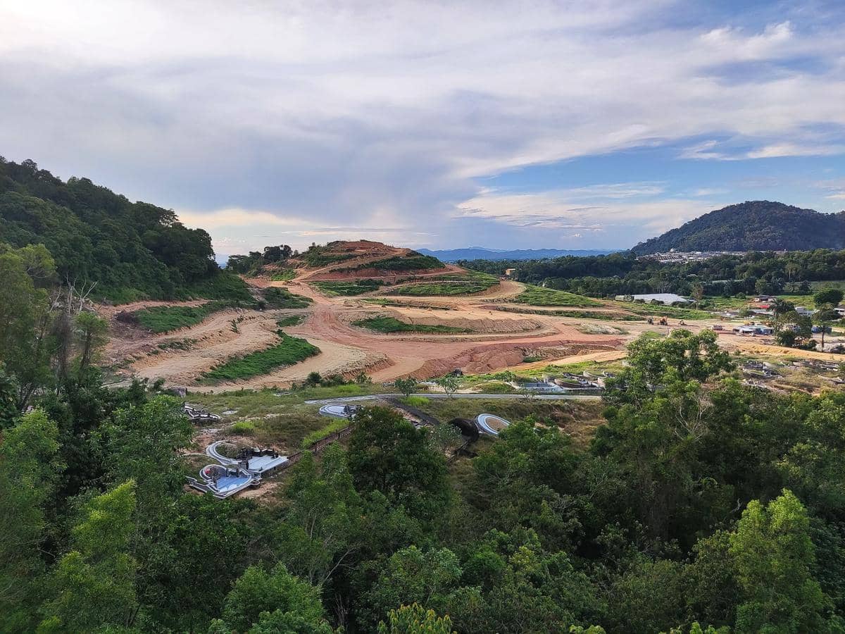 benarkah kerusakan hutan bisa mengubah warna laut?