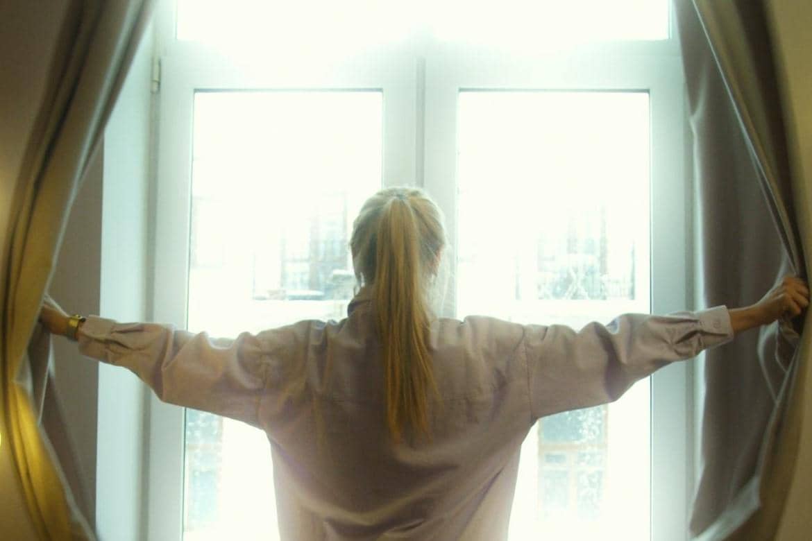 ilustrasi fokus mencari jalan keluar