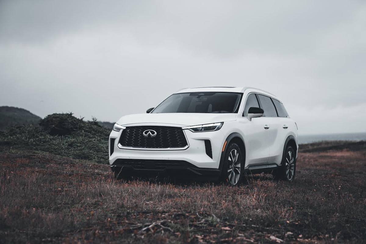 ilustrasi mobil crossover