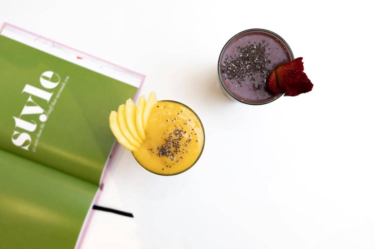 Jus buah dengan chia seed. 