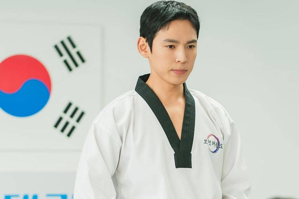 Still cut Second Shot at Love