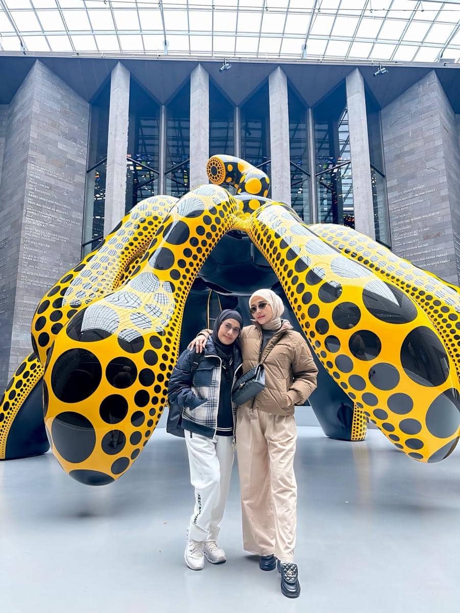 Marissya Icha dan keluarga saat liburan ke Melbourne.