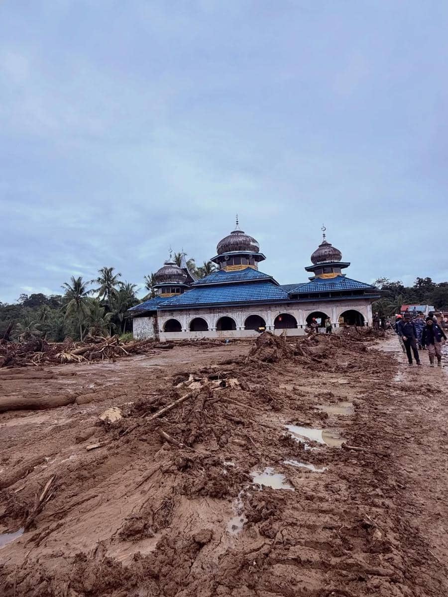 Praz Teguh kirim bantuan untuk korban bencana di Sumbar.