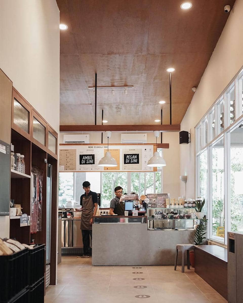 suasana salah satu gerai Kopi Tuku 