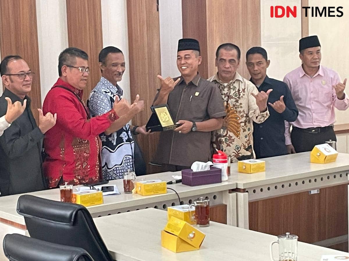 Sejumlah anggota Komisi I dan IV DPRD Kabupaten Padang Pariaman, Sumatra Barat melaksanakan agenda kunjungan kerja (kunker) ke Kantor Pemerintahan Kabupaten Sleman, Selasa (2/11/2025). 