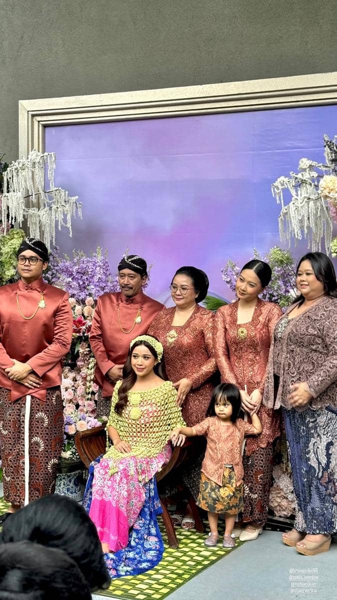 siraman Brisia Jodie