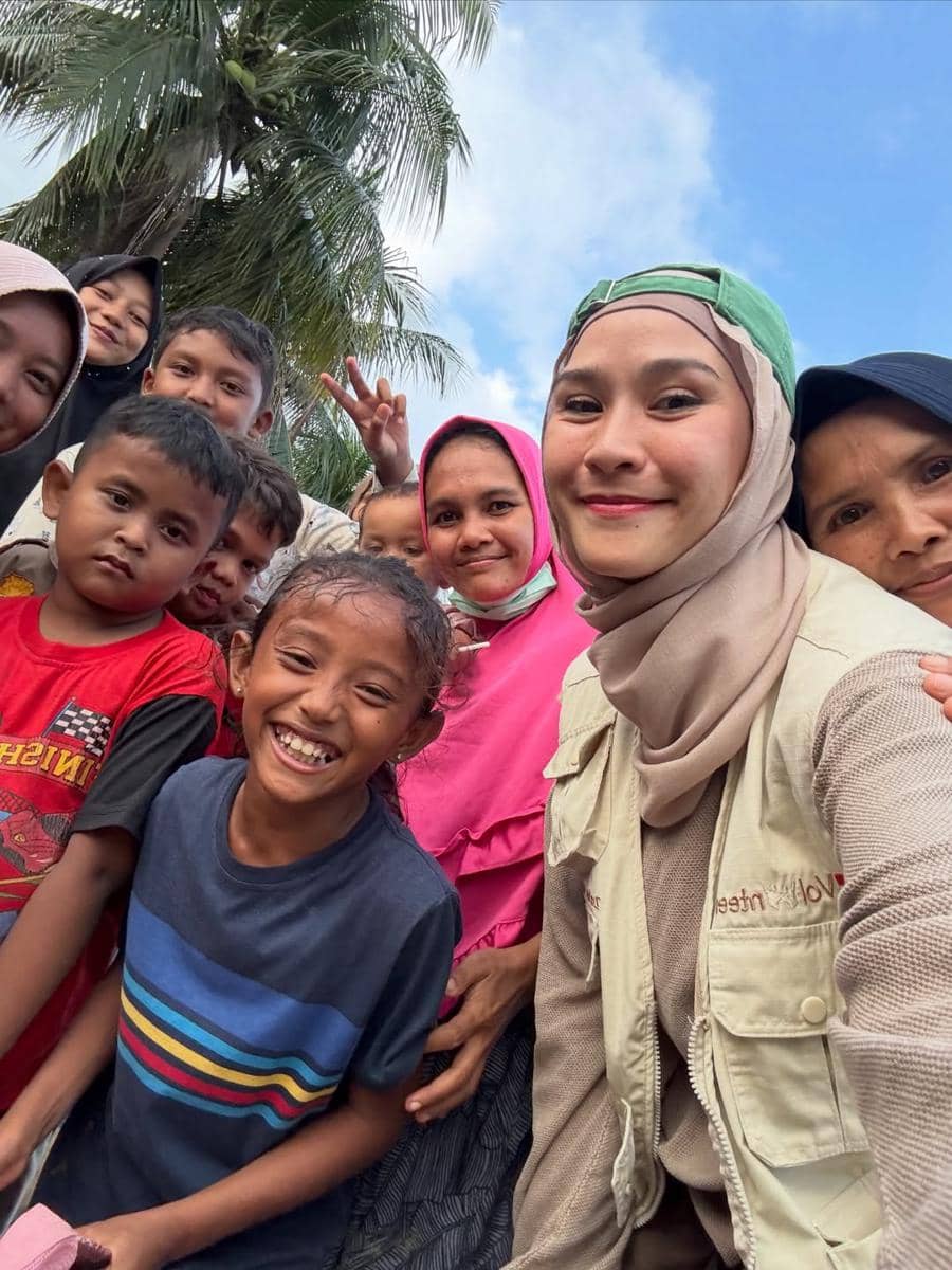 Zaskia Adya Mecca bantu korban banjir di Aceh
