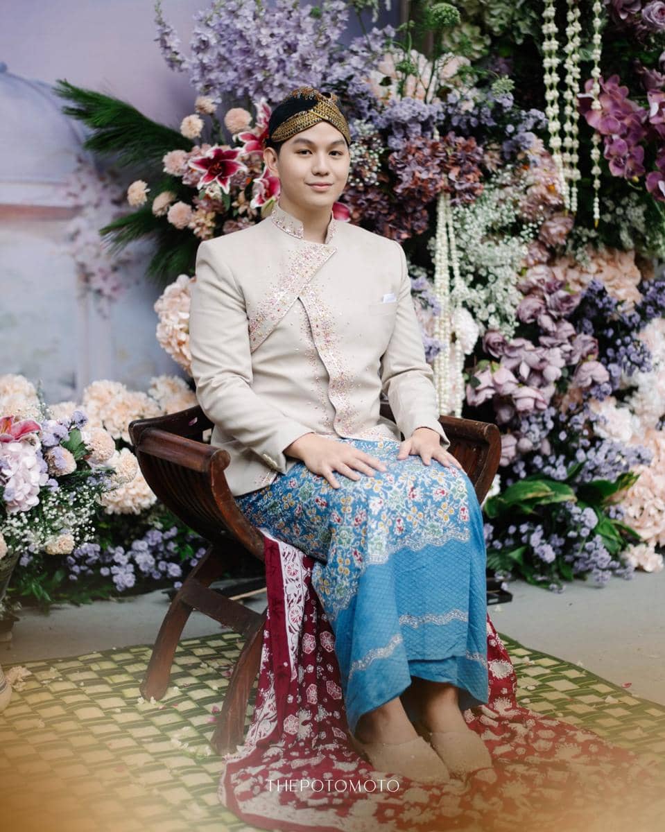 Siraman dan Sungkeman Jonathan Alden Jelang Menikah