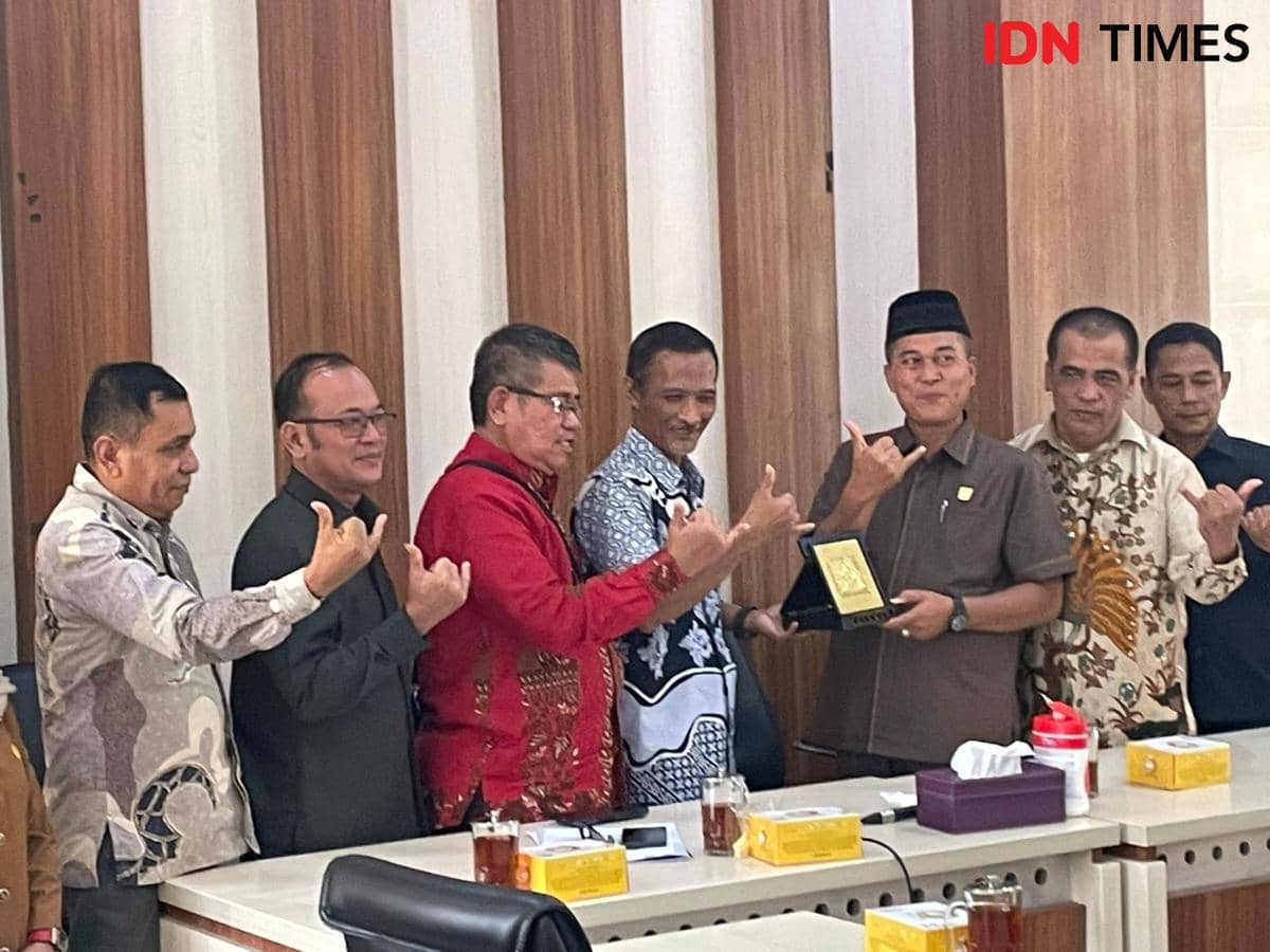 Sejumlah anggota Komisi I dan IV DPRD Kabupaten Padang Pariaman, Sumatra Barat melaksanakan agenda kunjungan kerja (kunker) ke Kantor Pemerintahan Kabupaten Sleman, Selasa (2/11/2025)
