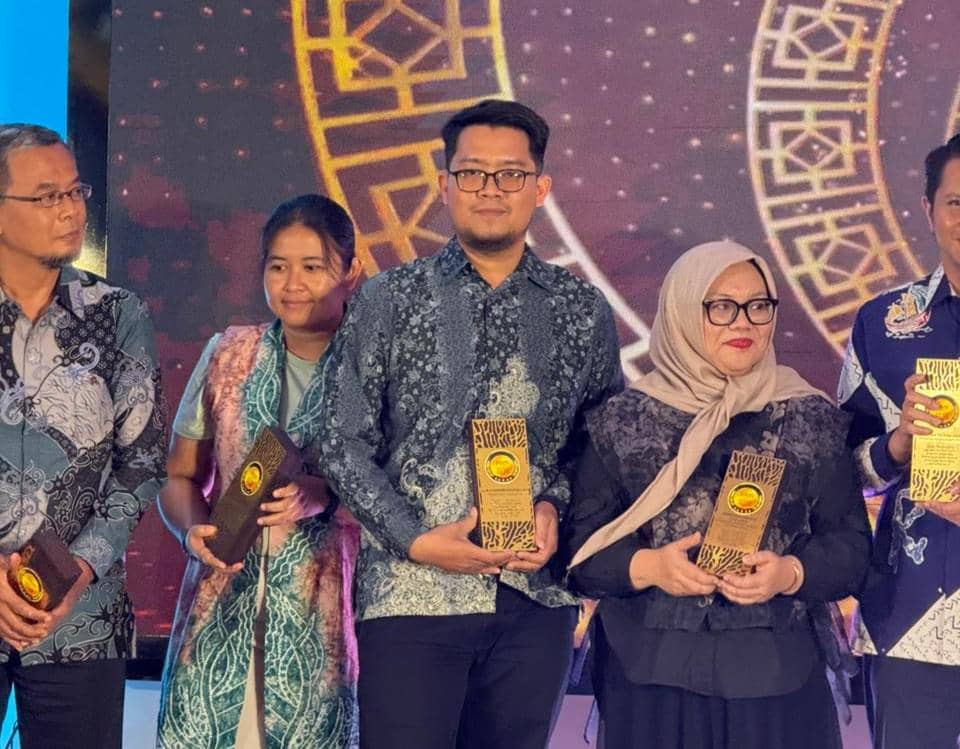 Esa Ghanim Fadhallah, Dosen Jurusan Teknologi Hasil Pertanian Unila, Meraih Penghargaan “Dosen Pendamping dengan Jumlah Judul PKM Didanai Terbanyak” Pada PKM Award 2025