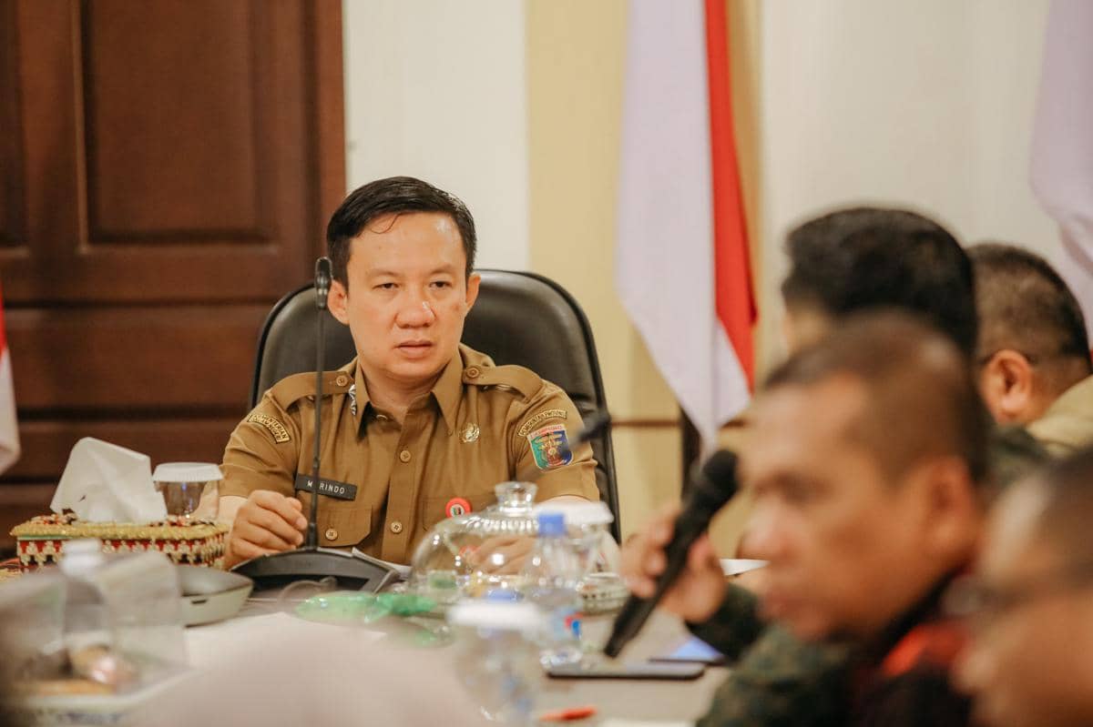 Sekretaris Daerah Provinsi (Sekdaprov) Lampung, Marindo Kurniawan memimpin rapat koordinasi Pemprov Lampung.