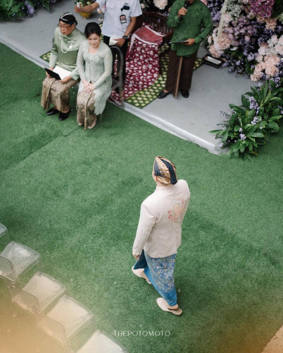 Siraman dan Sungkeman Jonathan Alden Jelang Menikah