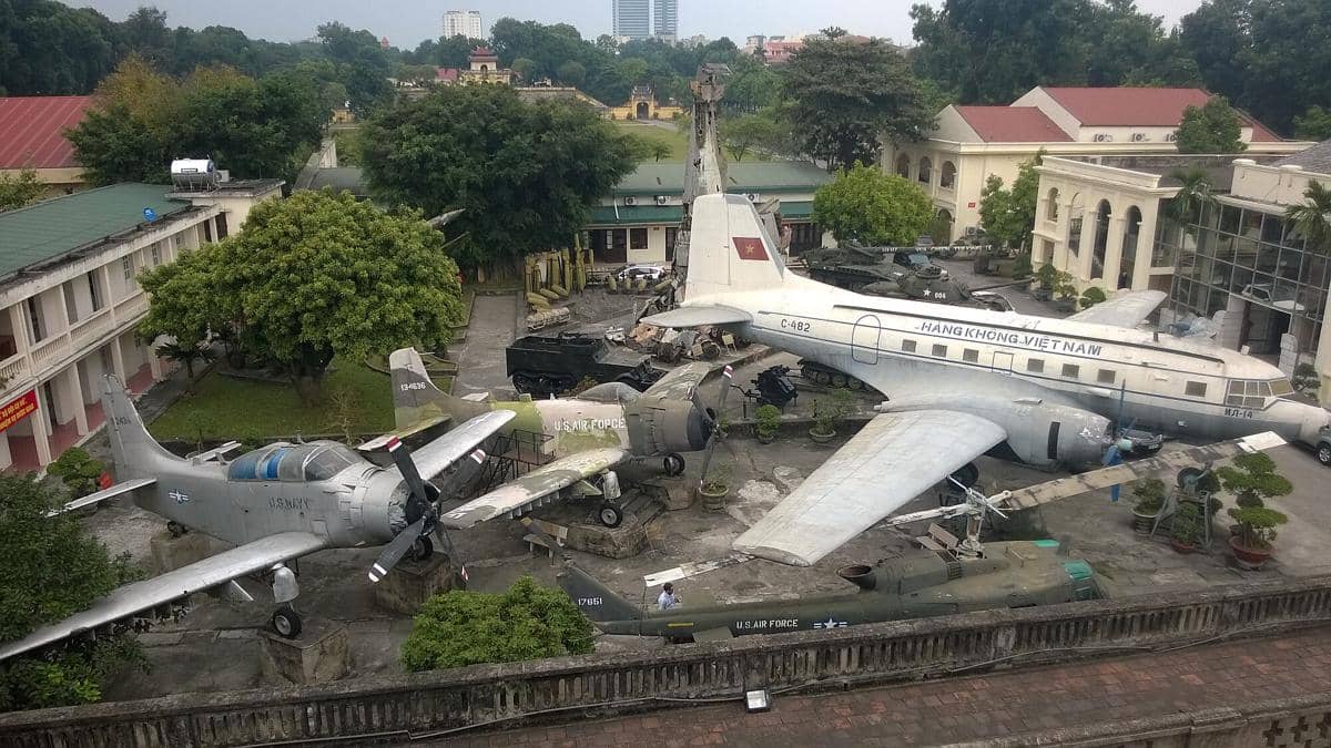 potret Vietnam Military History Museum