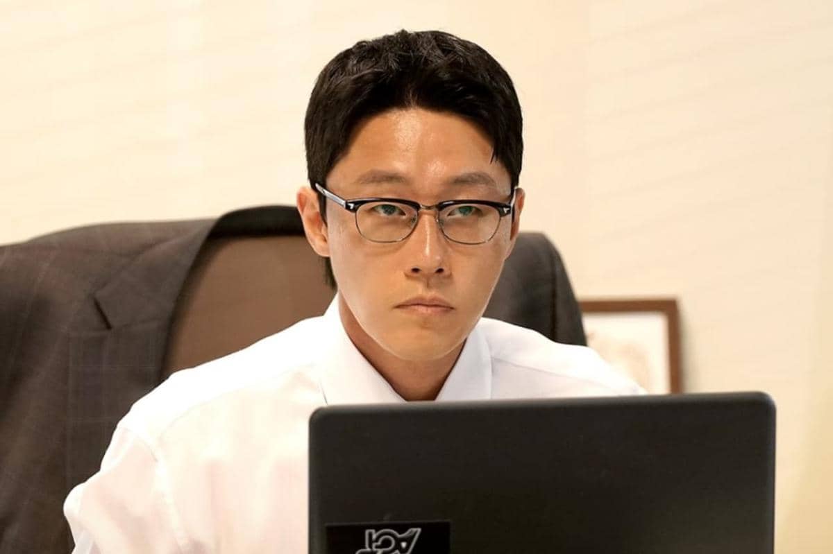 cuplikan drakor The Dream Life of Mr. Kim