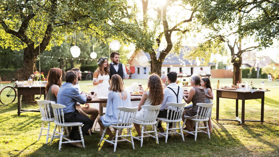 tamu pesta pernikahan