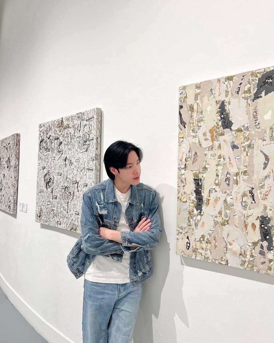 outfit Nokia Chinnawat