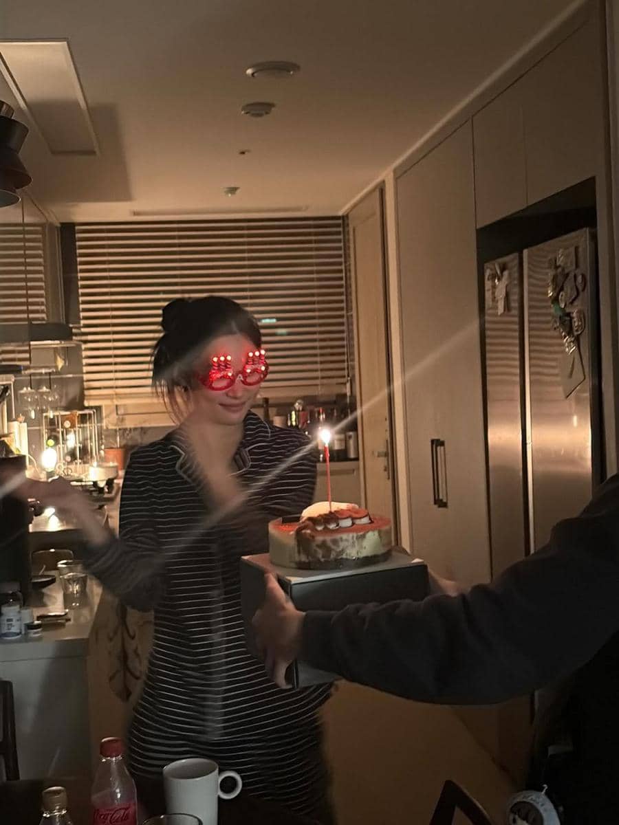 potret ulang tahun Jung Chaeyeon ke-28