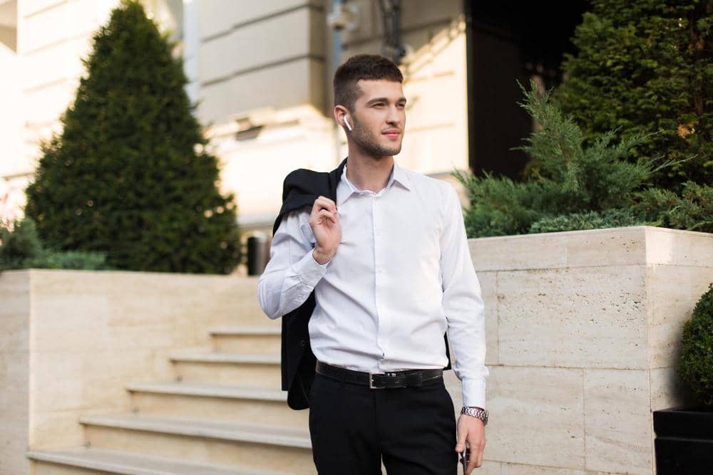 ilustrasi outfit kantoran