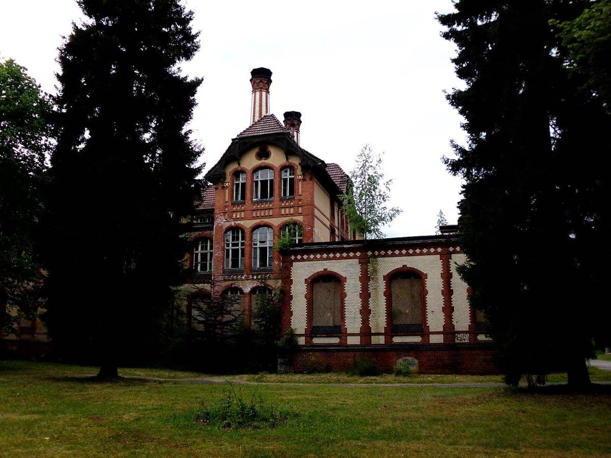 Potret kompleks Beelitz-Heilstätten