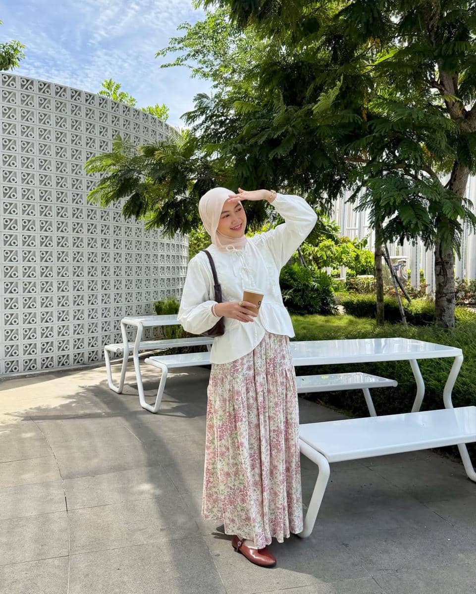 Inspirasi OOTD ala Adinda Valda