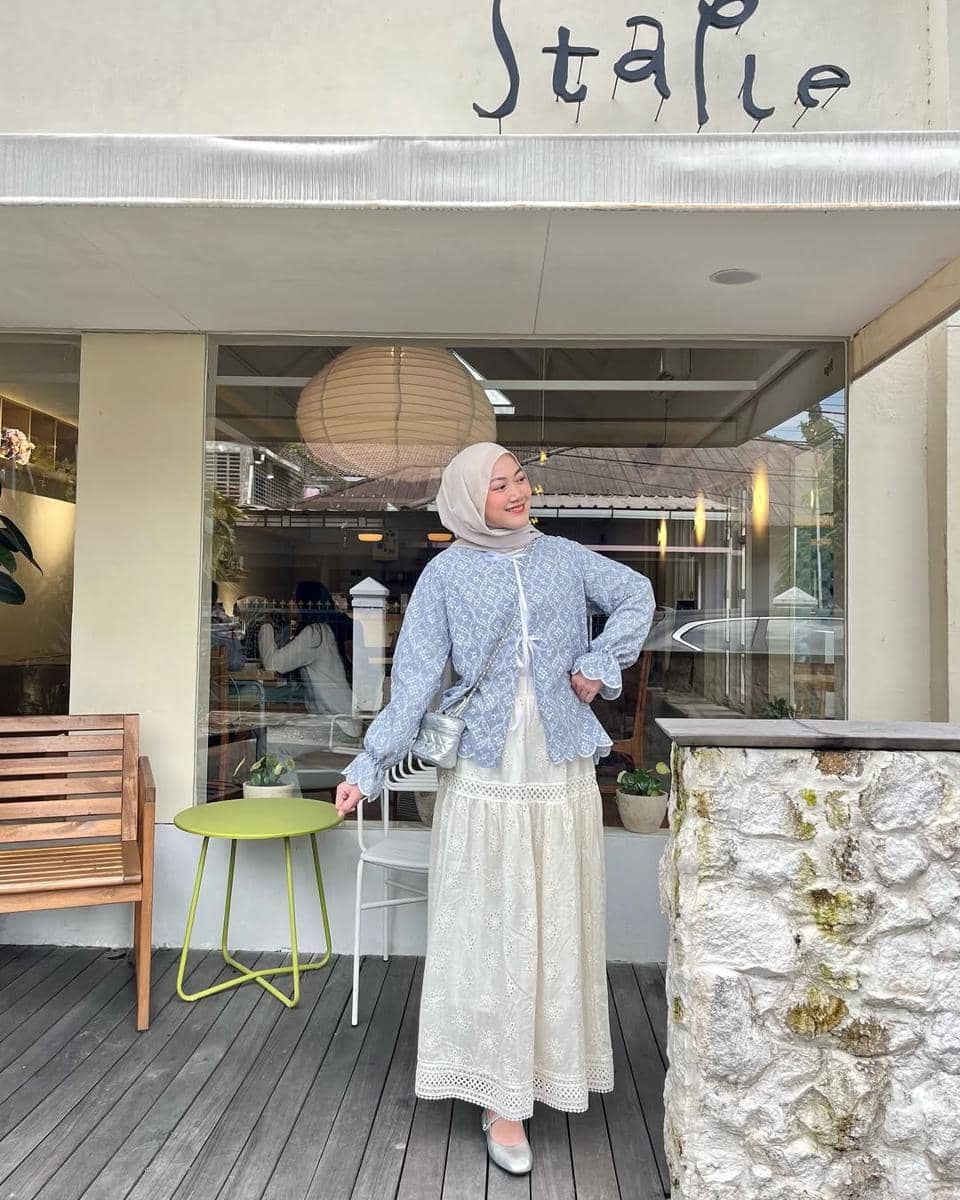 Inspirasi OOTD ala Adinda Valda 