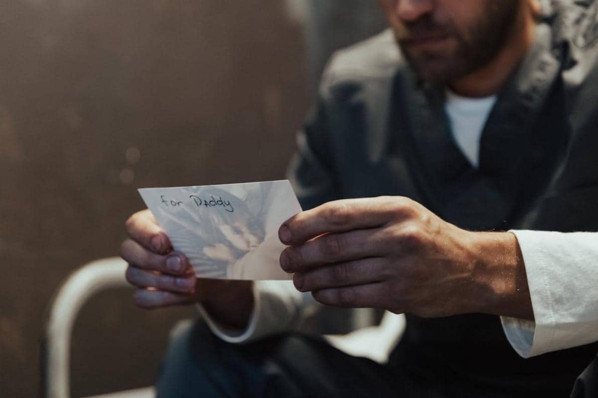 Ilustrasi Merindukan Keluarga