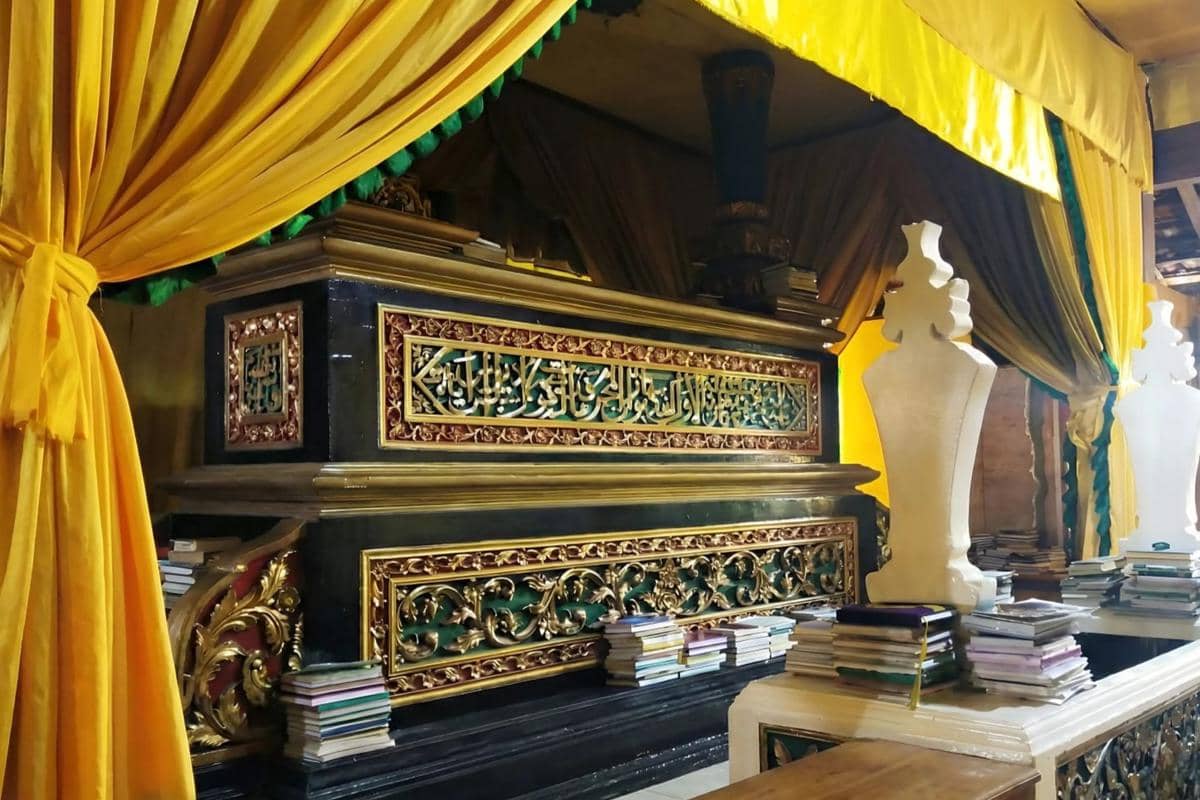 Makam Sultan Syarif Abdurrahman Alkadrie, pendiri Pontianak. (Foto : Fahruddin Fitriya)
