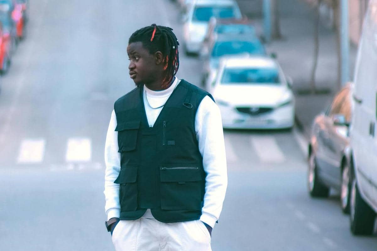 ilustrasi cargo vest 