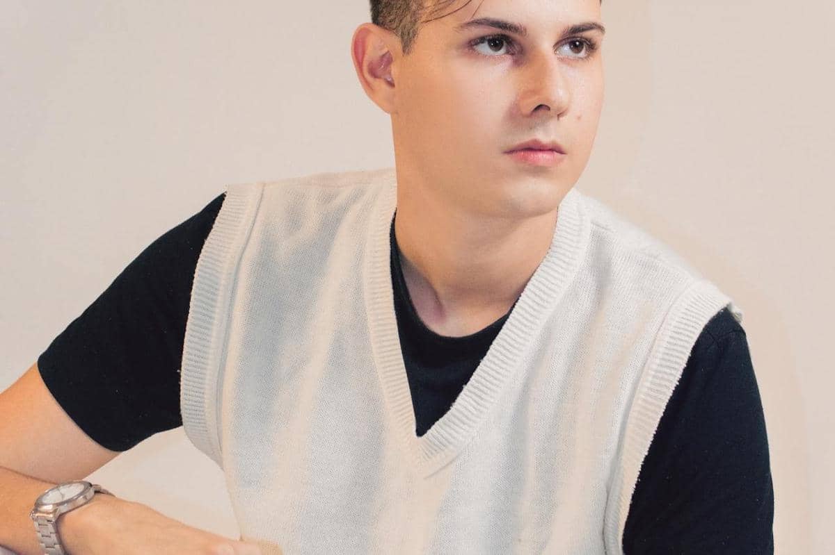 ilustrasi knitted vest