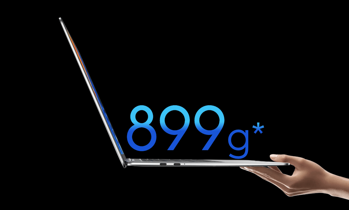 TECNO MEGABOOK S14 memiliki bobot 899 gram