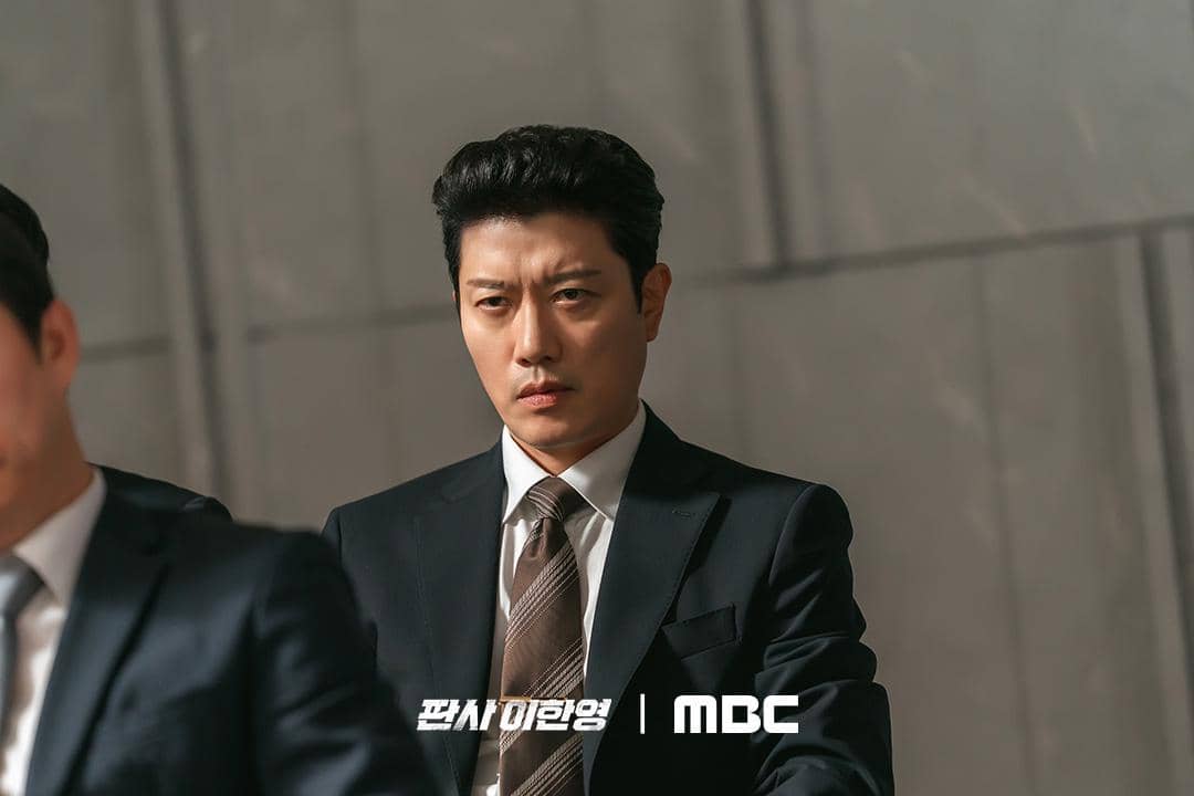 cuplikan drakor The Judge Returns