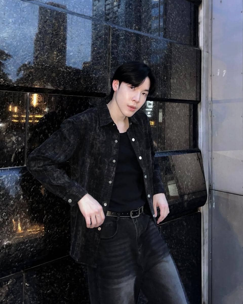 outfit Nokia Chinnawat 