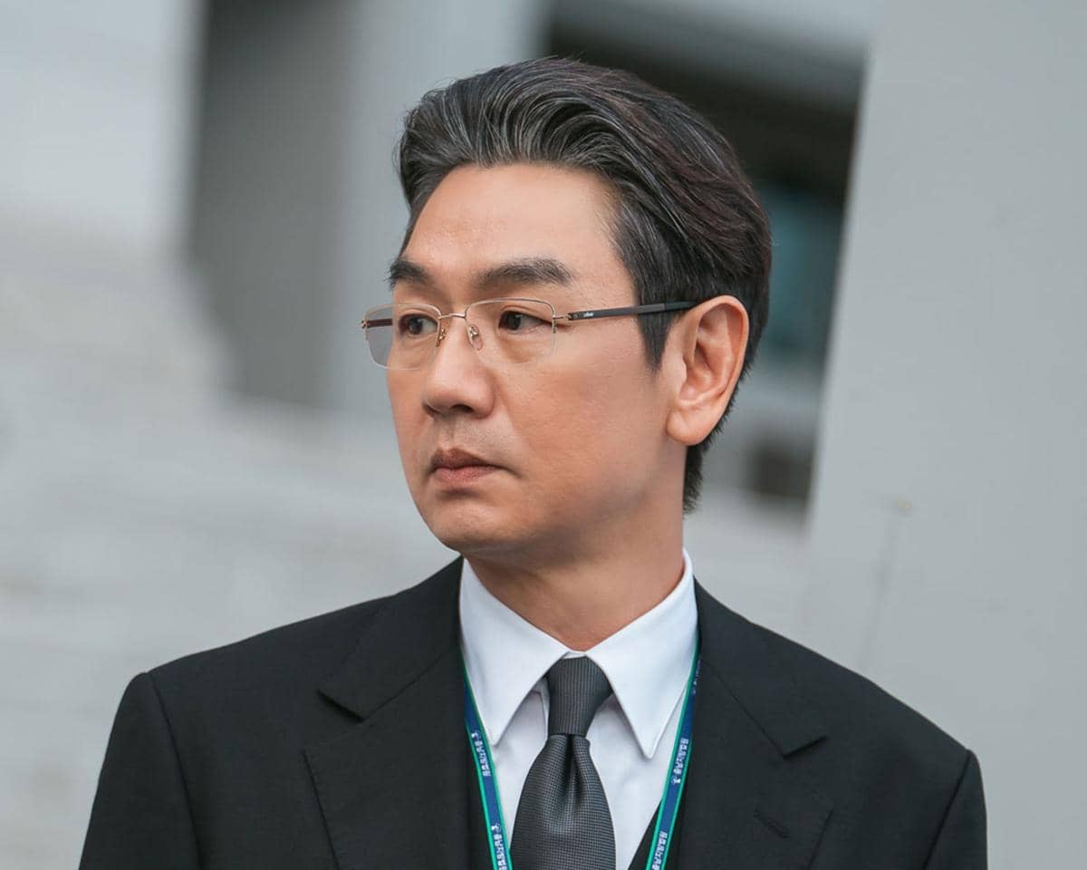 cuplikan drakor The Judge Returns