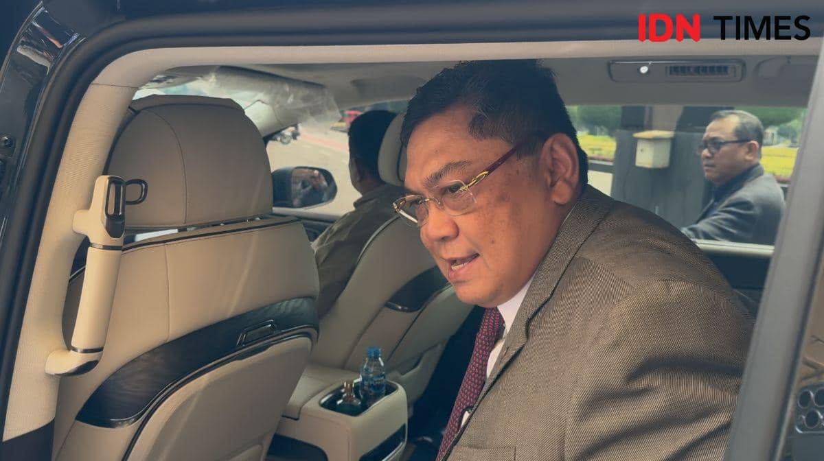 Ketua Komisi I DPR RI Utut Adianto di Komplek Parlemen, Senayan, Jakarta. (IDN Times/Amir Faisol)