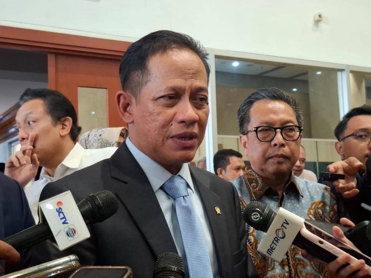 Menteri Lingkungan Hidup Hanif Faisol Nurofiq 