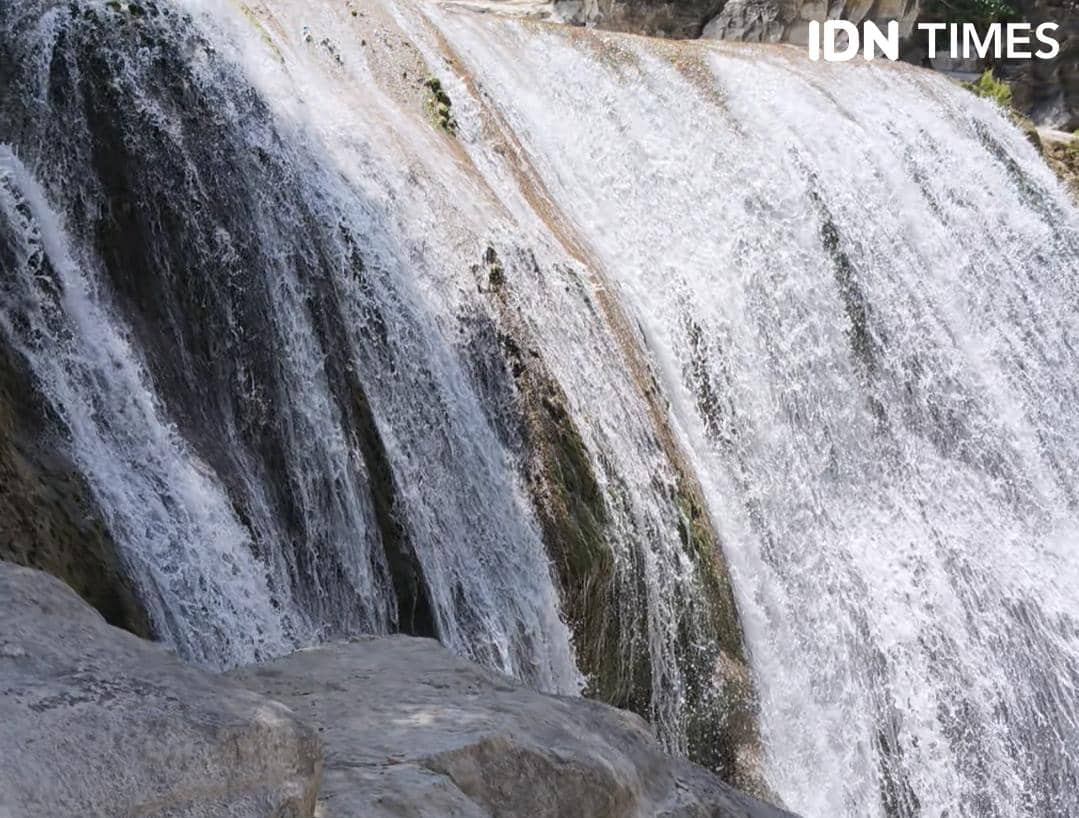 Air Terjun Tanggedu di Sumba Timur.