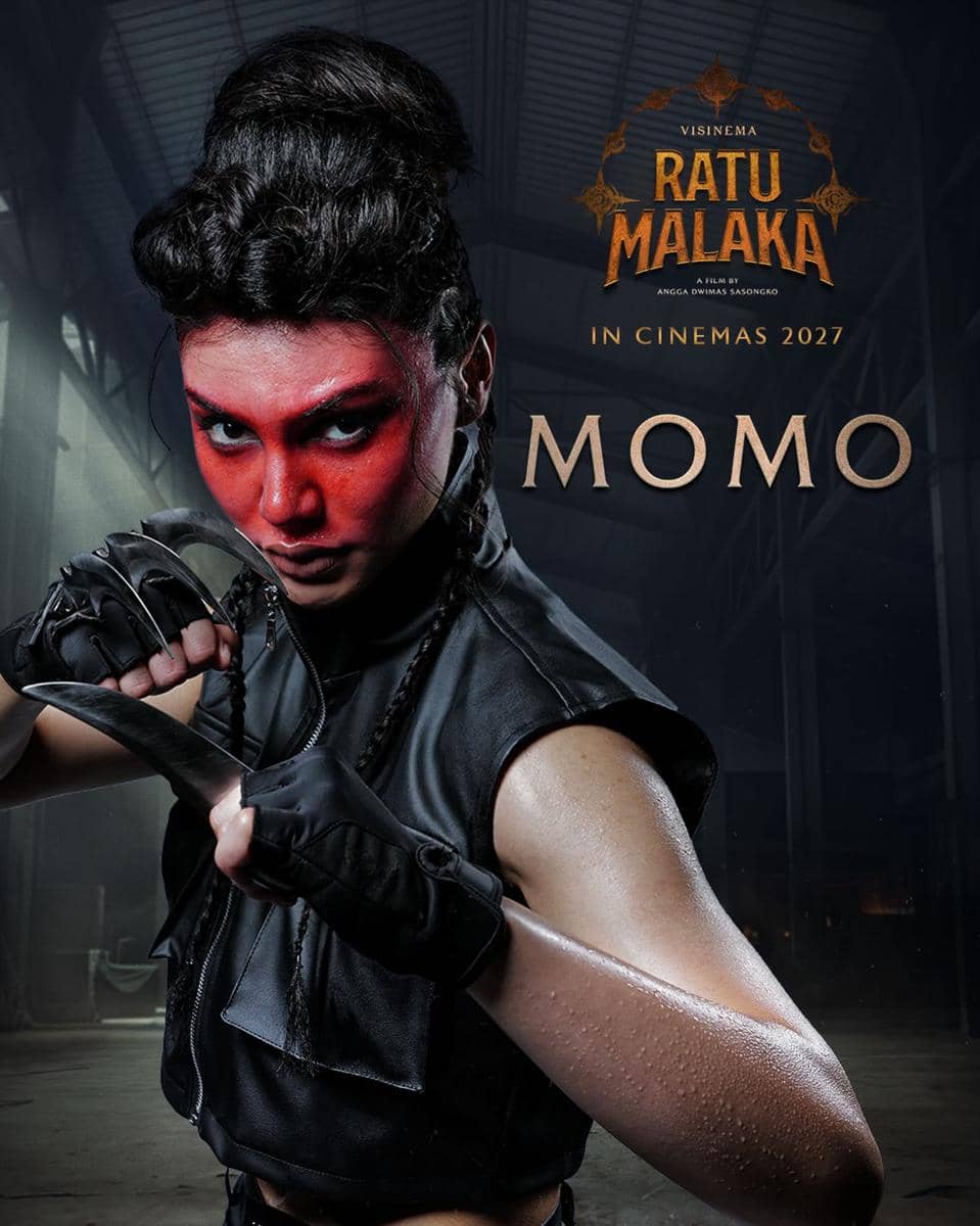 Poster karakter film Indonesia Ratu Malaka