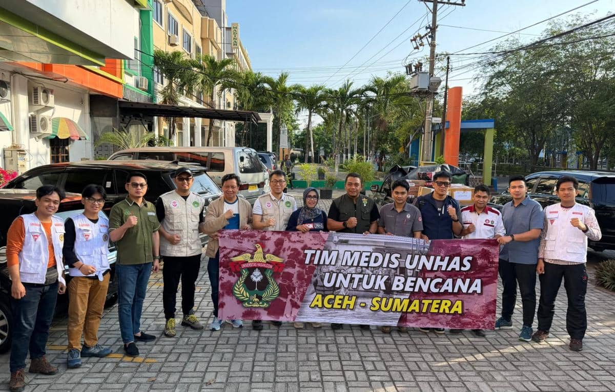 Universitas Hasanuddin mengirimkan tim medis untuk membantu penanganan bencana di Aceh-Sumatera. (Dok. Unhas)