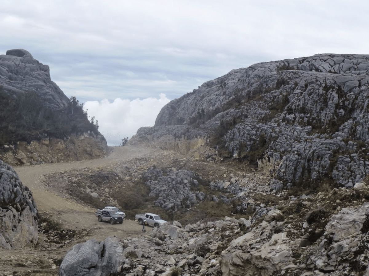 Gunung Puncak Trikora
