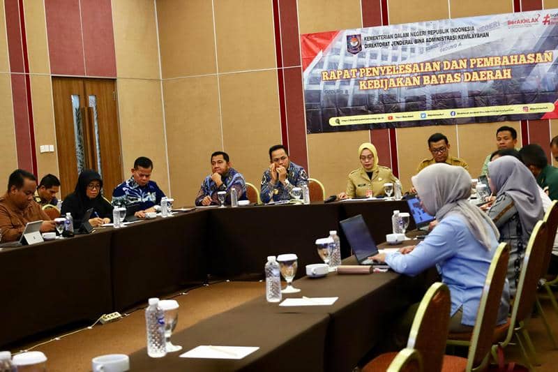 Rapat terkait batas wilayah IKN dengan Kabupaten PPU, Kabupaten Kukar dan Kota Balikpapan 