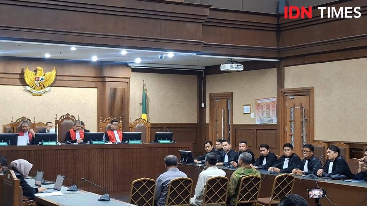 Sidang vonis eks hakim Agam Syarief Baharudin dan Ali Muhtarom di Pengadilan Tipikor, Jakarta Pusat, Rabu (3/12/2025).