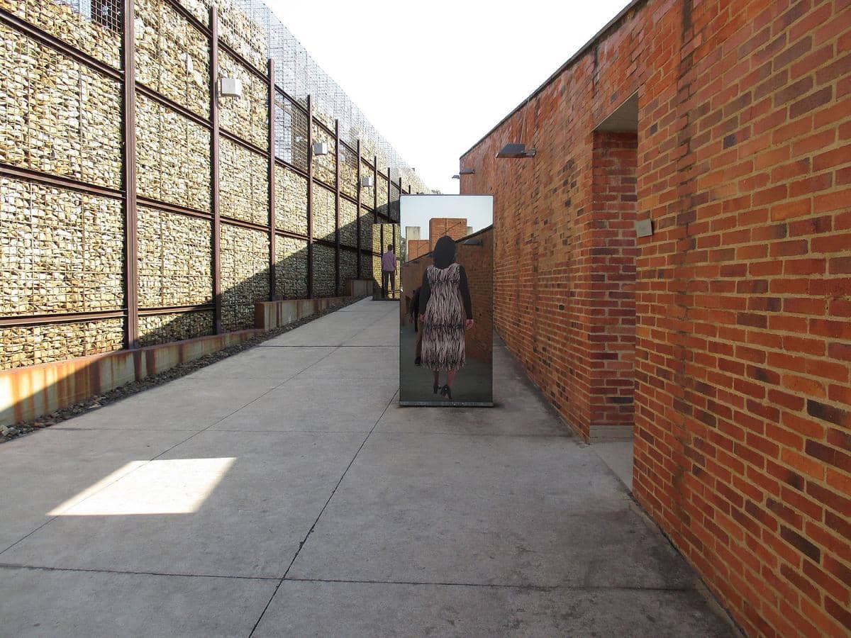 potret Apartheid Museum