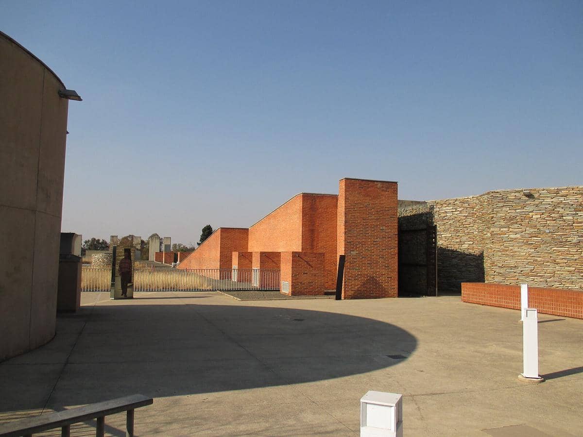 potret Apartheid Museum