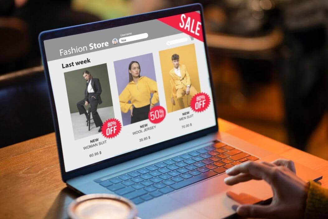 ilustrasi belanja online (freepik.com/freepik)