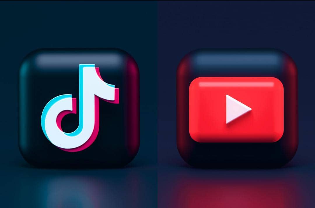 logo TikTok dan YouTube