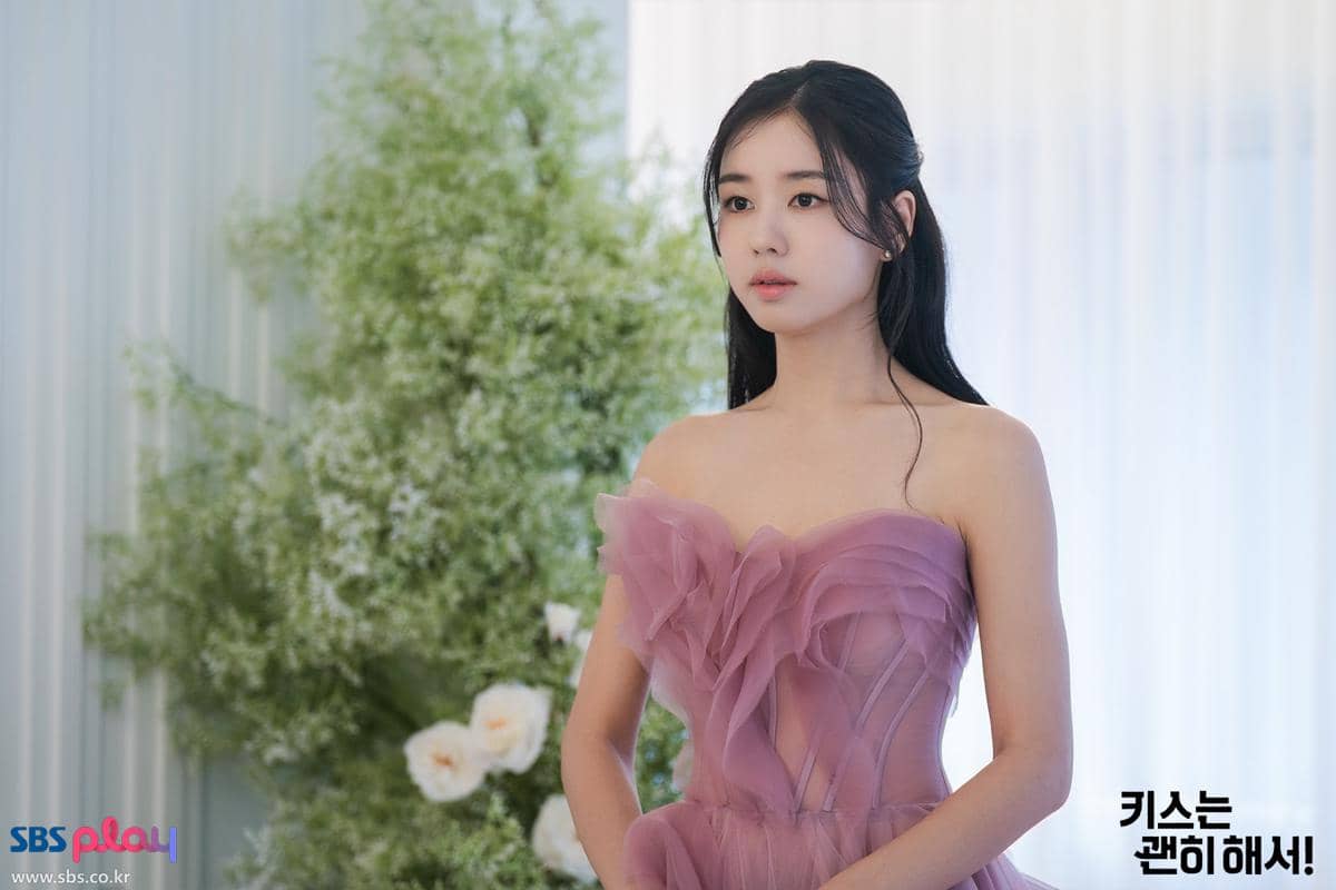 Go Da Rim (Ahn Eun Jin) dalam drama Dynamite Kiss