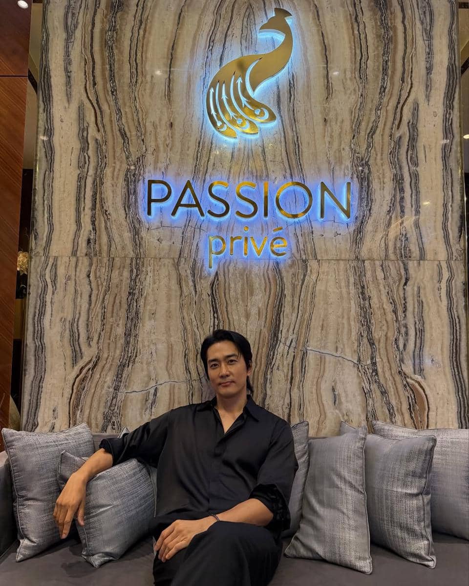 potret Song Seung Heon perdana ke Jakarta